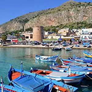 https://clios-house-mondello.palermohotels.org