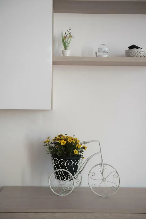 Villa Rosa Luxury Apartment Mondello 0*,  Italia